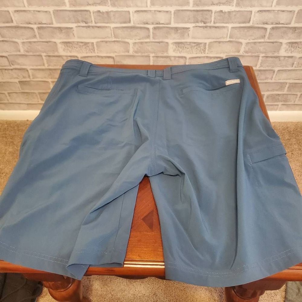Columbia Shorts - Picture 4 of 7